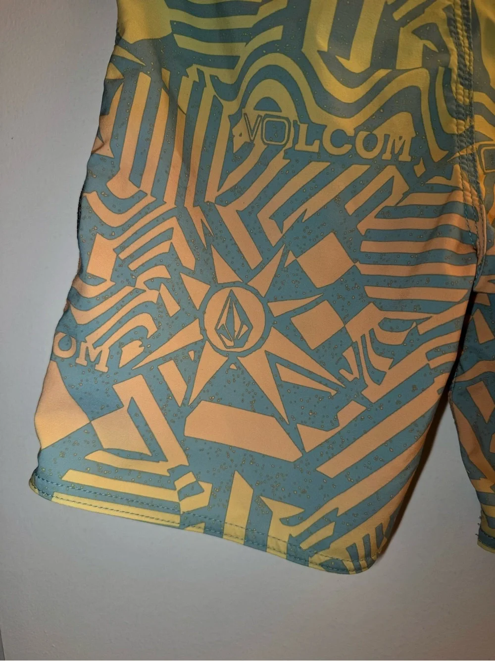 Volcom lightweight boys